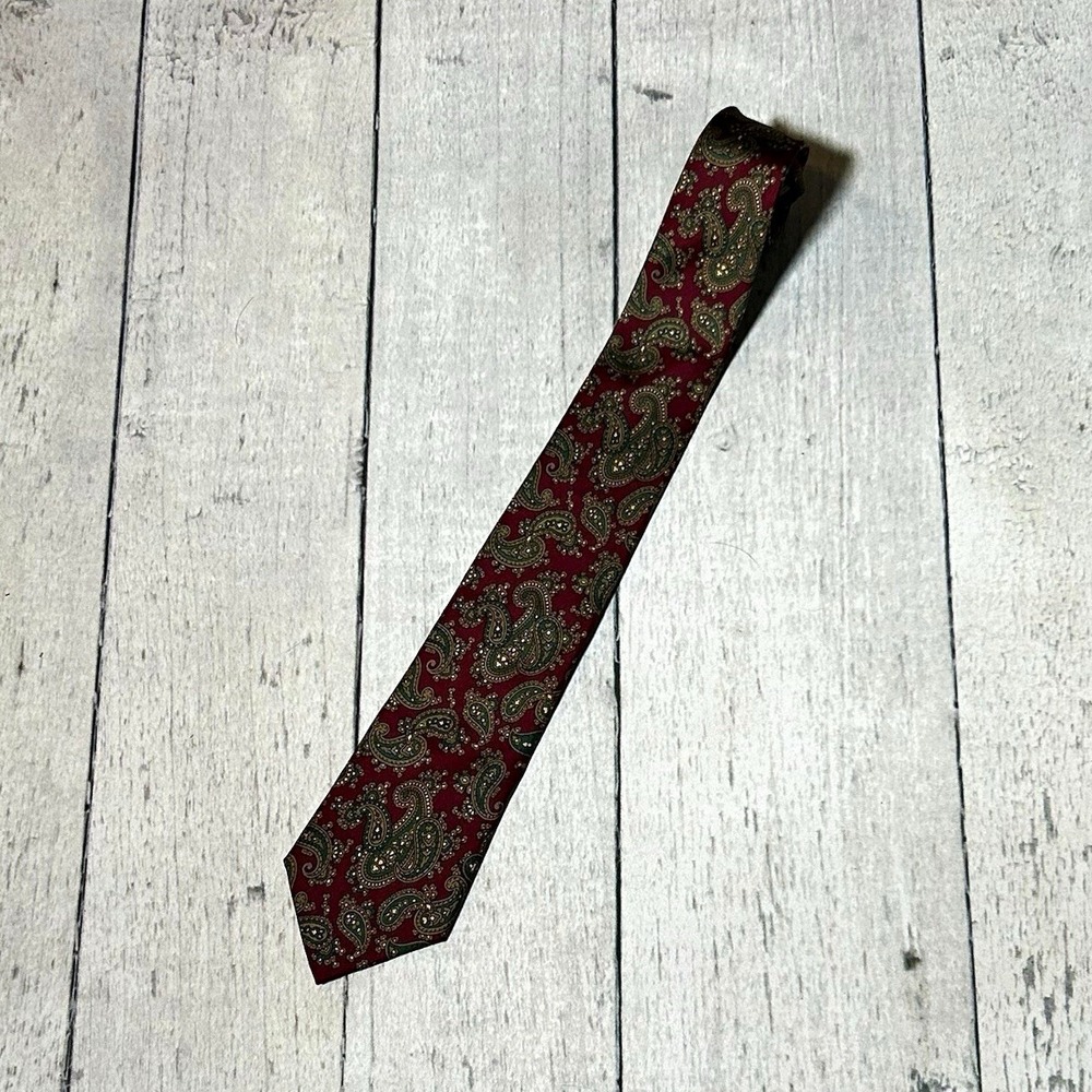 Mario Valentino Men's Red Green Gold Paisley Pointed Dress Tie Necktie